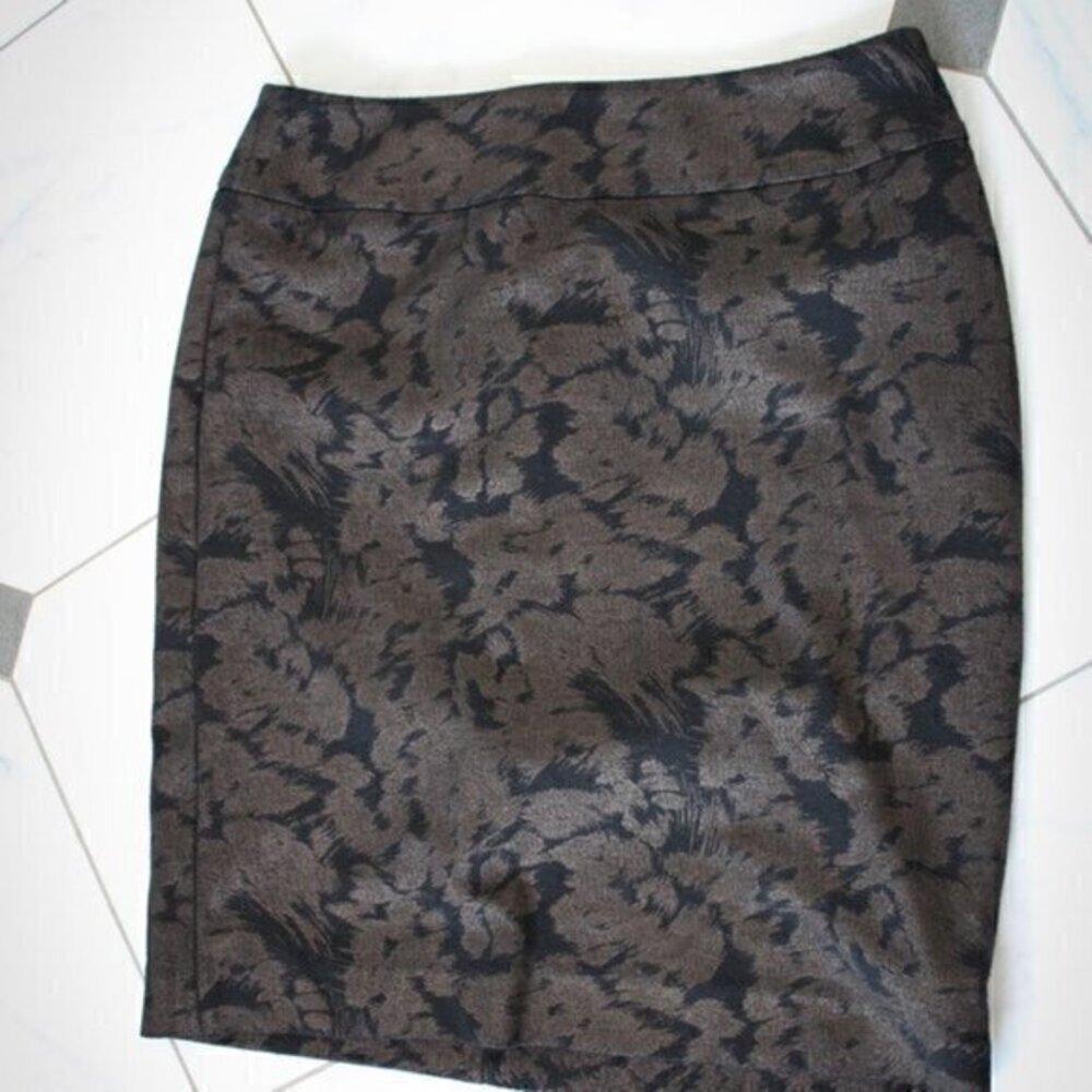 Halogen skirt 4 P skirt black and brown
